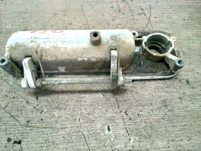 bontott VW GOLF IV Csomagtérajtó Kilincs