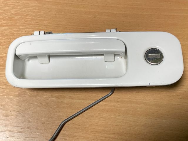 bontott VW GOLF IV Csomagtérajtó Kilincs