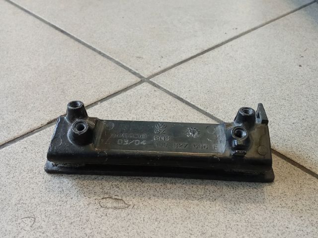 bontott VW GOLF IV Csomagtérajtó Kilincs