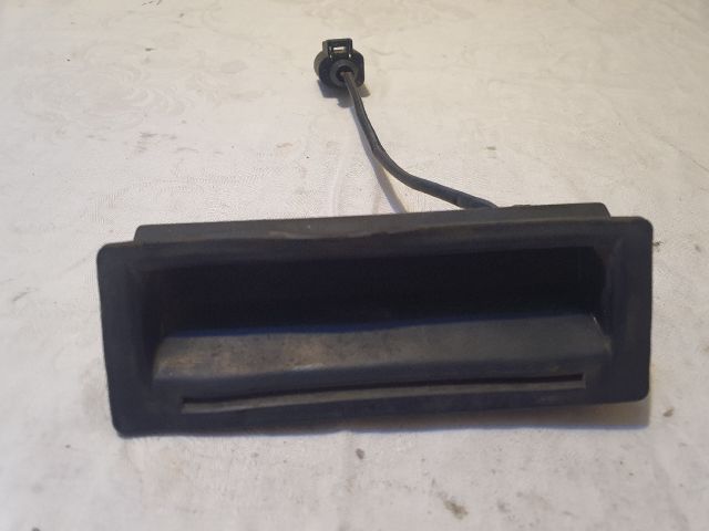 bontott VW GOLF IV Csomagtérajtó Kilincs