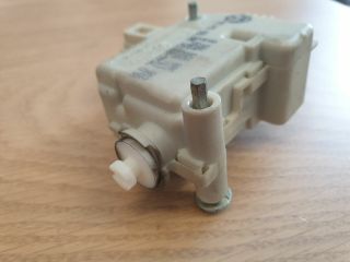 bontott VW GOLF IV Csomagtérajtó Motor