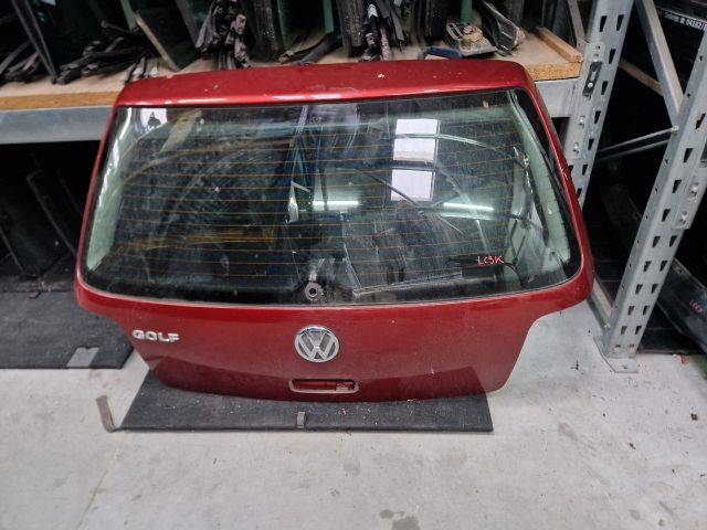 bontott VW GOLF IV Csomagtérajtó (Részeivel)