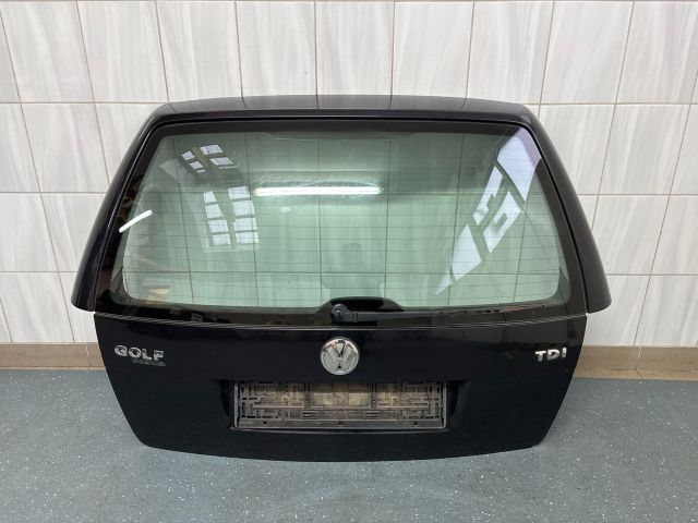 bontott VW GOLF IV Csomagtérajtó (Részeivel)