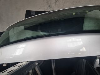 bontott VW GOLF IV Csomagtérajtó (Részeivel)