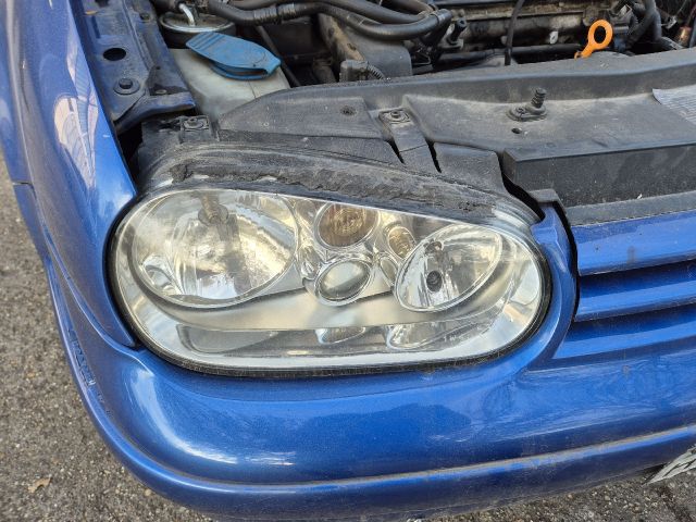 bontott VW GOLF IV Csomagtérajtó (Részeivel)