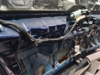 bontott VW GOLF IV Csomagtérajtó (Részeivel)