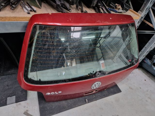 bontott VW GOLF IV Csomagtérajtó (Részeivel)