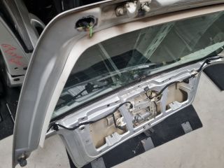 bontott VW GOLF IV Csomagtérajtó (Részeivel)