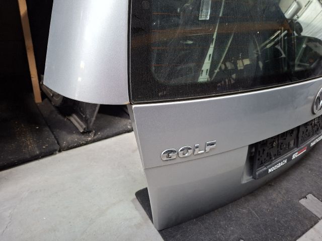 bontott VW GOLF IV Csomagtérajtó (Részeivel)