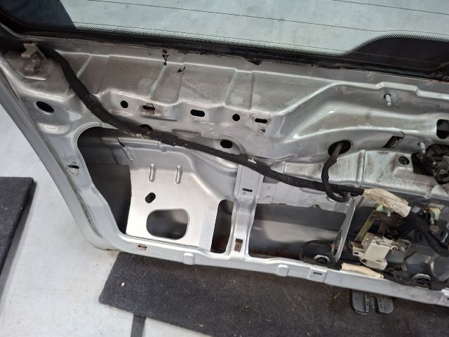 bontott VW GOLF IV Csomagtérajtó (Részeivel)