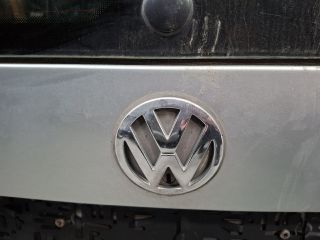 bontott VW GOLF IV Csomagtérajtó (Részeivel)
