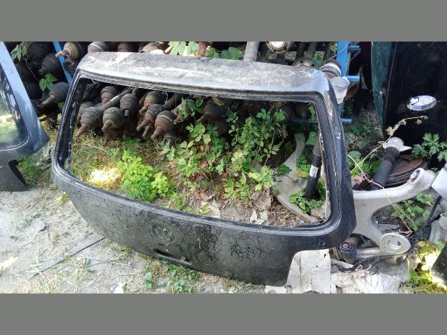 bontott VW GOLF IV Csomagtérajtó (Üres lemez)