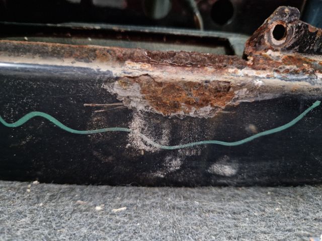 bontott VW GOLF IV Csomagtérajtó (Üres lemez)