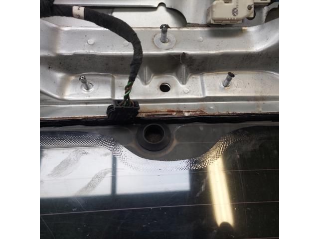 bontott VW GOLF IV Csomagtérajtó (Üres lemez)