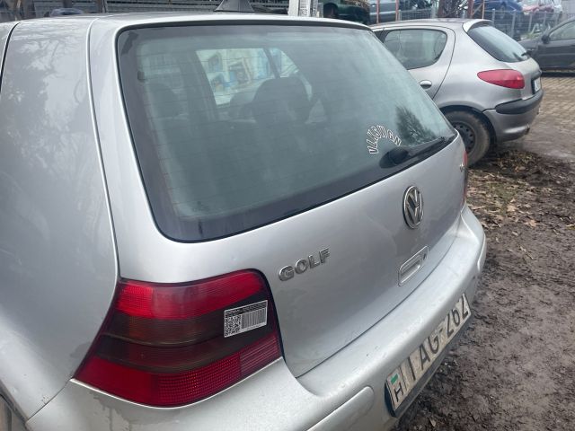 bontott VW GOLF IV Csomagtérajtó (Üres lemez)