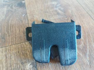 bontott VW GOLF IV Csomagtérajtó Zárszerkezet