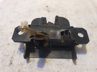 bontott VW GOLF IV Csomagtérajtó Zárszerkezet