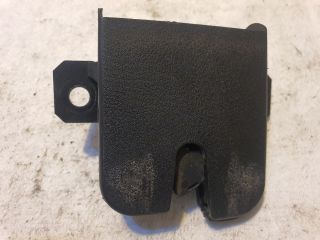 bontott VW GOLF IV Csomagtérajtó Zárszerkezet