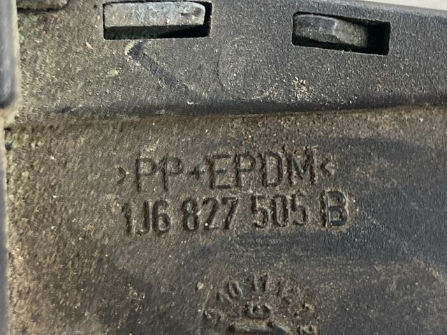 bontott VW GOLF IV Csomagtérajtó Zárszerkezet