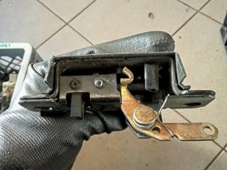 bontott VW GOLF IV Csomagtérajtó Zárszerkezet