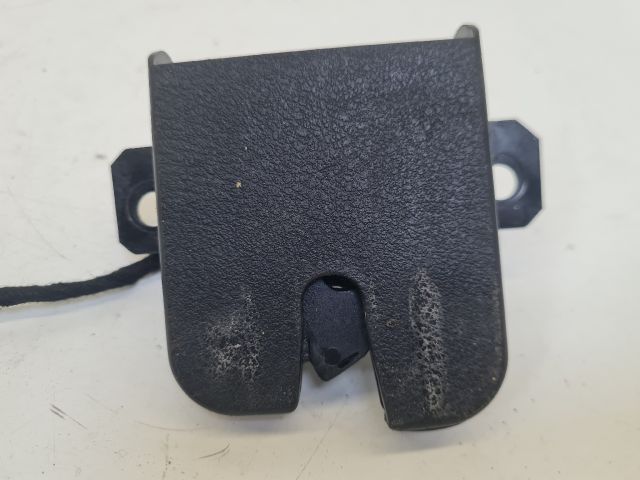 bontott VW GOLF IV Csomagtérajtó Zárszerkezet