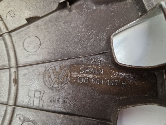 bontott VW GOLF IV Dísztárcsa (1 db)