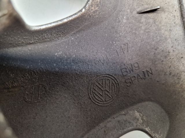 bontott VW GOLF IV Dísztárcsa (1 db)