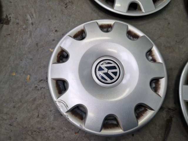 bontott VW GOLF IV Dísztárcsa Szett