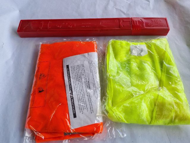 bontott VW GOLF IV Elakadásjelző Háromszög