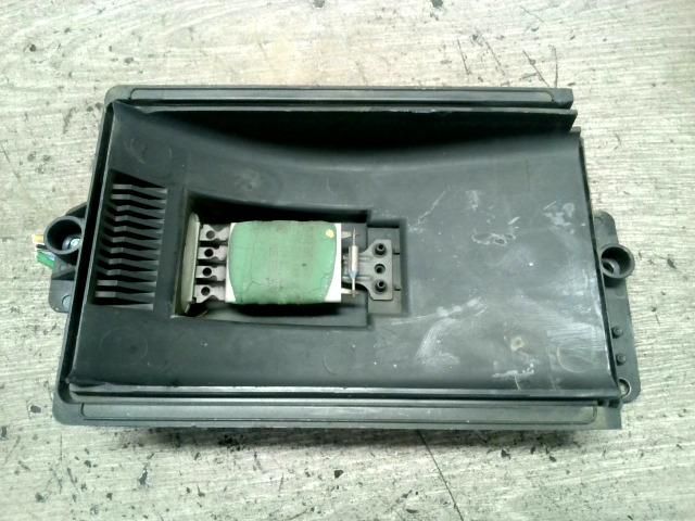 bontott VW GOLF IV Előtét Ellenállás Fűtőmotor