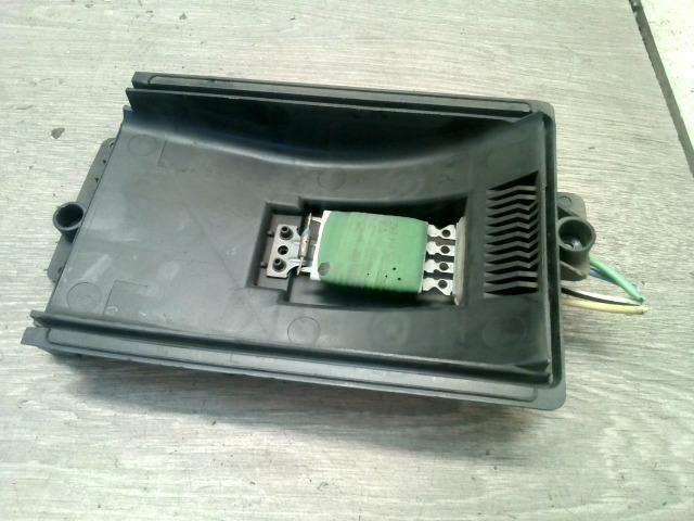 bontott VW GOLF IV Előtét Ellenállás Fűtőmotor