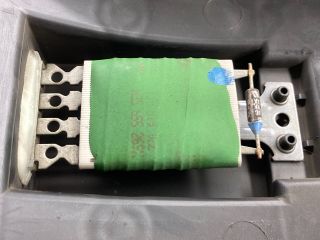 bontott VW GOLF IV Előtét Ellenállás Fűtőmotor