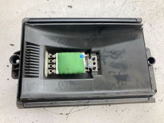 bontott VW GOLF IV Előtét Ellenállás Fűtőmotor