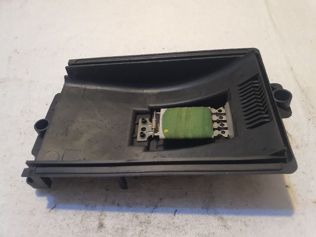 bontott VW GOLF IV Előtét Ellenállás Fűtőmotor