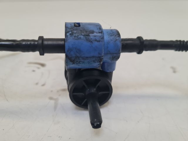 bontott VW GOLF IV Első Ablakmosó Szivattyú