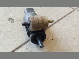 bontott VW GOLF IV Első Ablakmosó Szivattyú