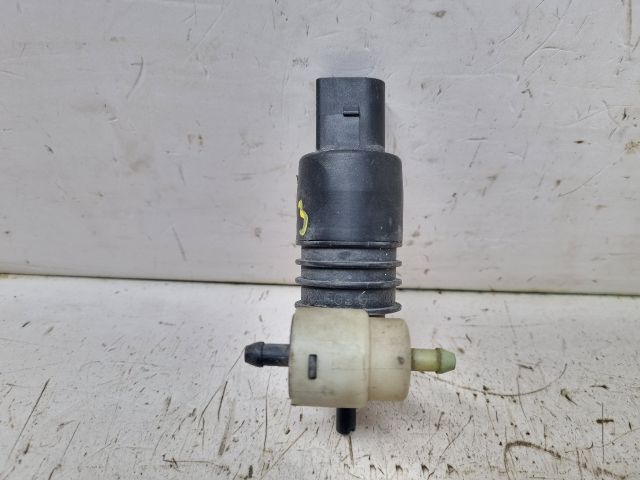 bontott VW GOLF IV Első Ablakmosó Szivattyú