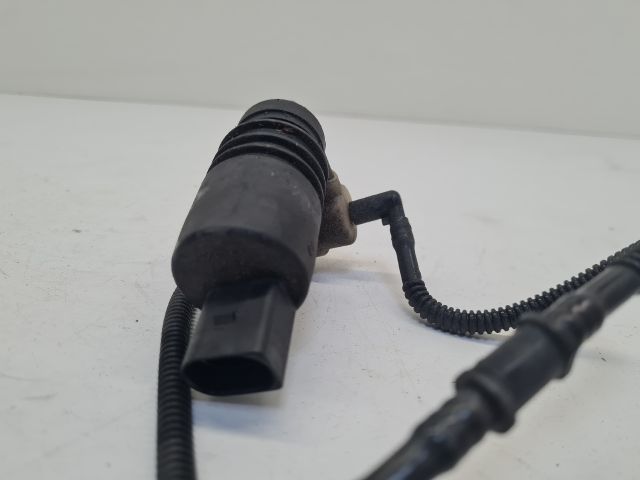 bontott VW GOLF IV Első Ablakmosó Szivattyú