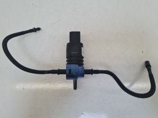 bontott VW GOLF IV Első Ablakmosó Szivattyú