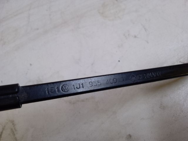bontott VW GOLF IV Első Ablaktörlő Kar