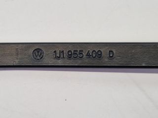 bontott VW GOLF IV Első Ablaktörlő Kar