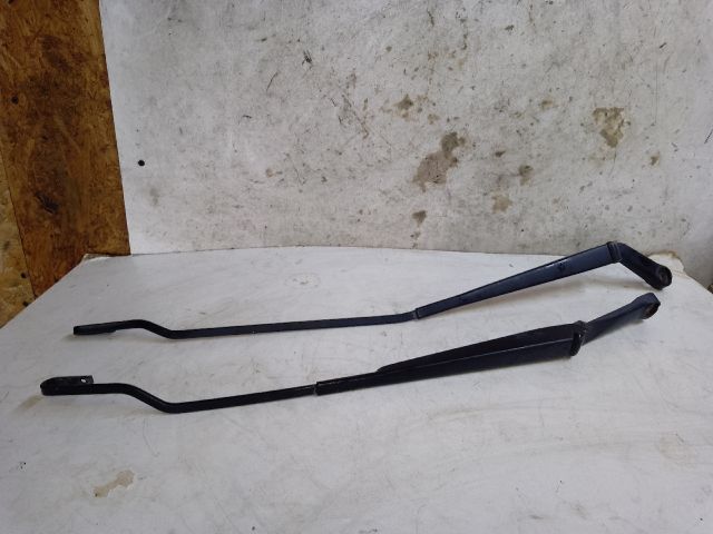 bontott VW GOLF IV Első Ablaktörlő Kar