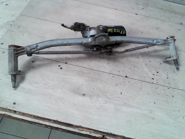 bontott VW GOLF IV Első Ablaktörlő Szerkezet Motorral