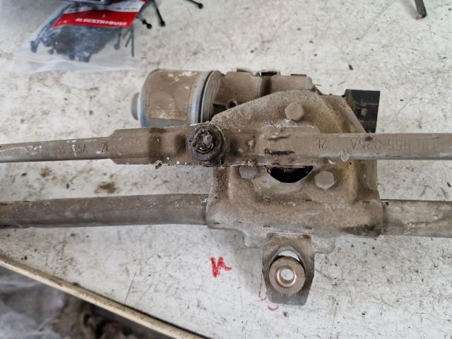 bontott VW GOLF IV Első Ablaktörlő Szerkezet Motorral