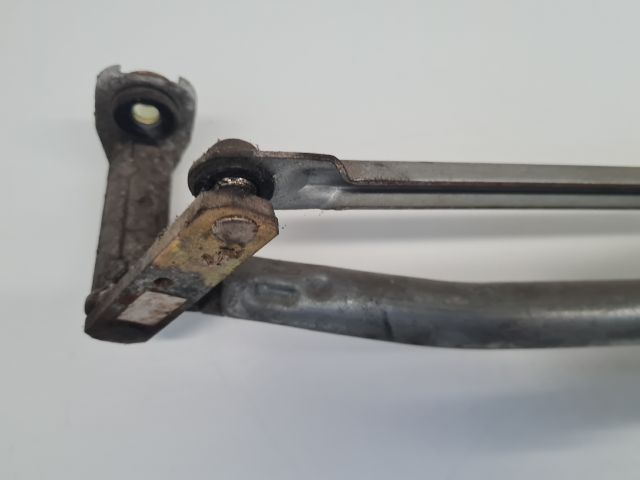 bontott VW GOLF IV Első Ablaktörlő Szerkezet Motorral