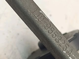 bontott VW GOLF IV Első Ablaktörlő Szerkezet Motorral