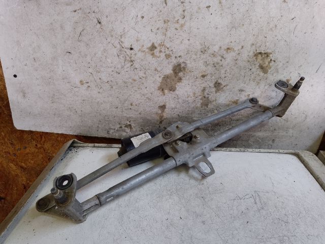 bontott VW GOLF IV Első Ablaktörlő Szerkezet Motorral