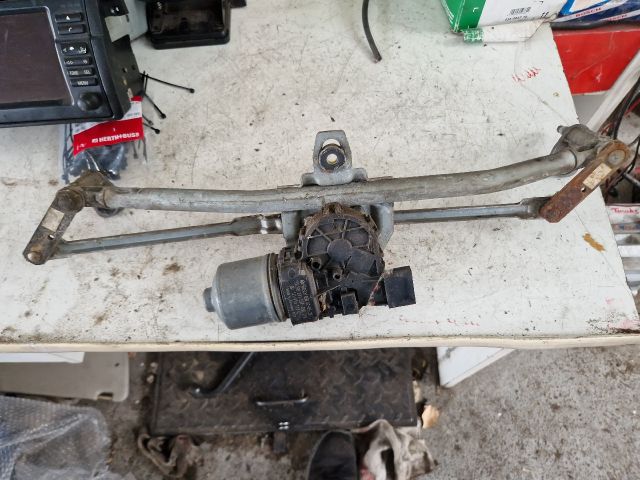 bontott VW GOLF IV Első Ablaktörlő Szerkezet Motorral