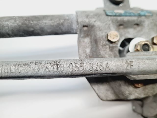 bontott VW GOLF IV Első Ablaktörlő Szerkezet Motorral