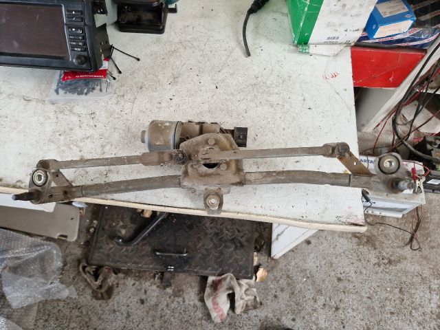 bontott VW GOLF IV Első Ablaktörlő Szerkezet Motorral